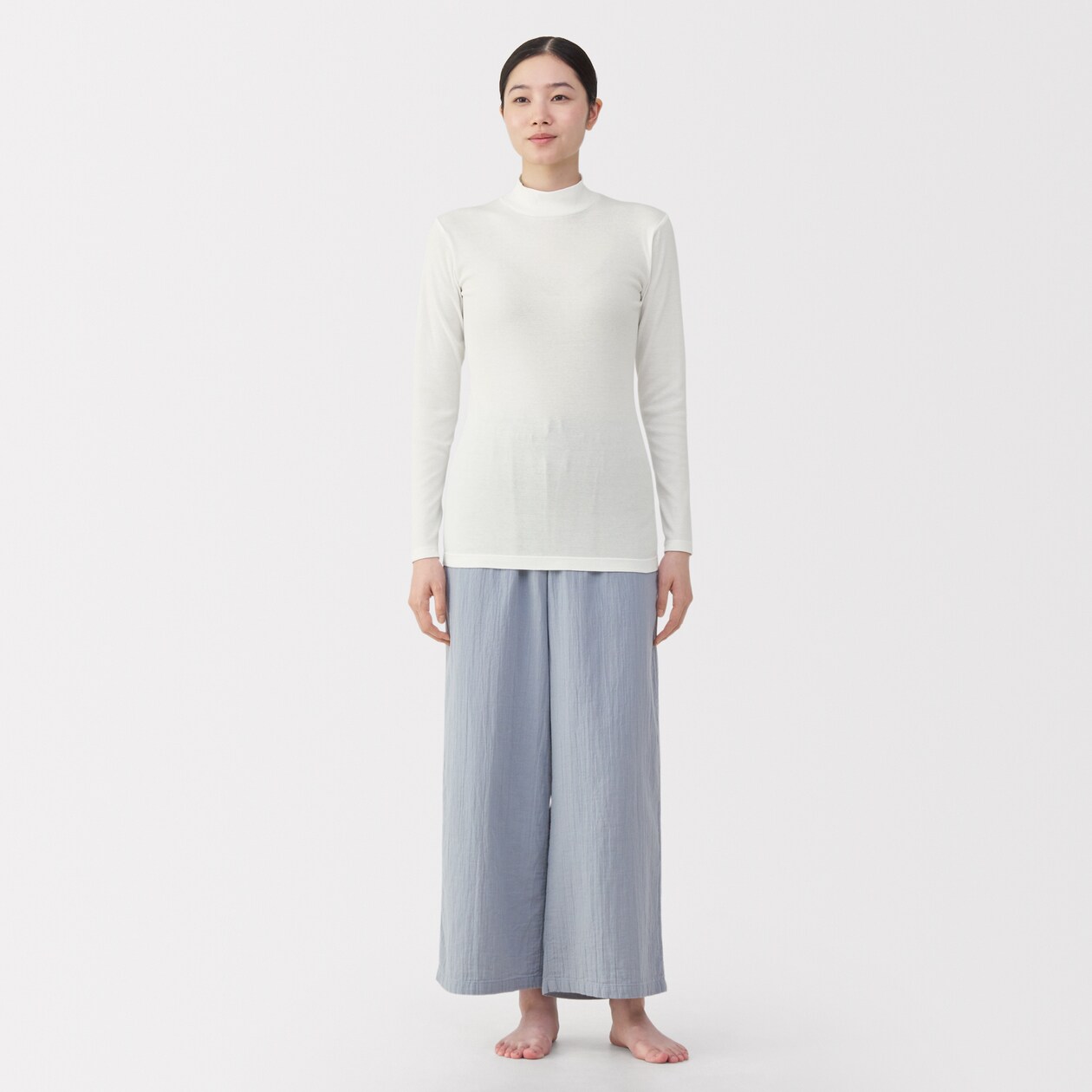 婦人　あったか綿　ハイネック長袖Ｔシャツ