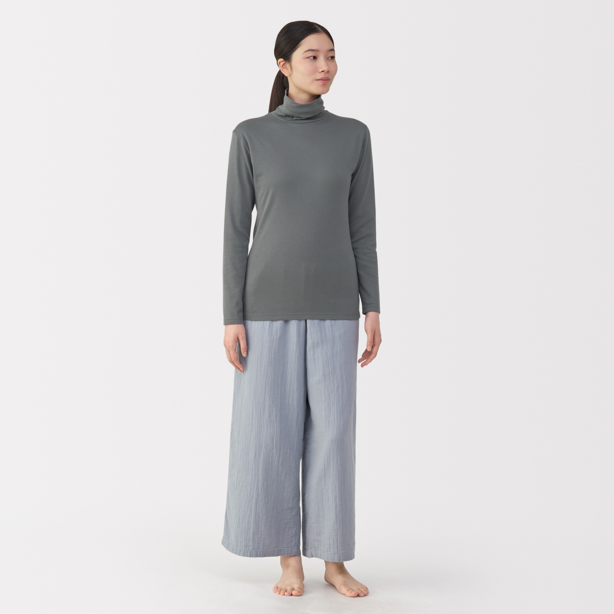 婦人　あったか綿　厚手　タートルネック長袖Ｔシャツ