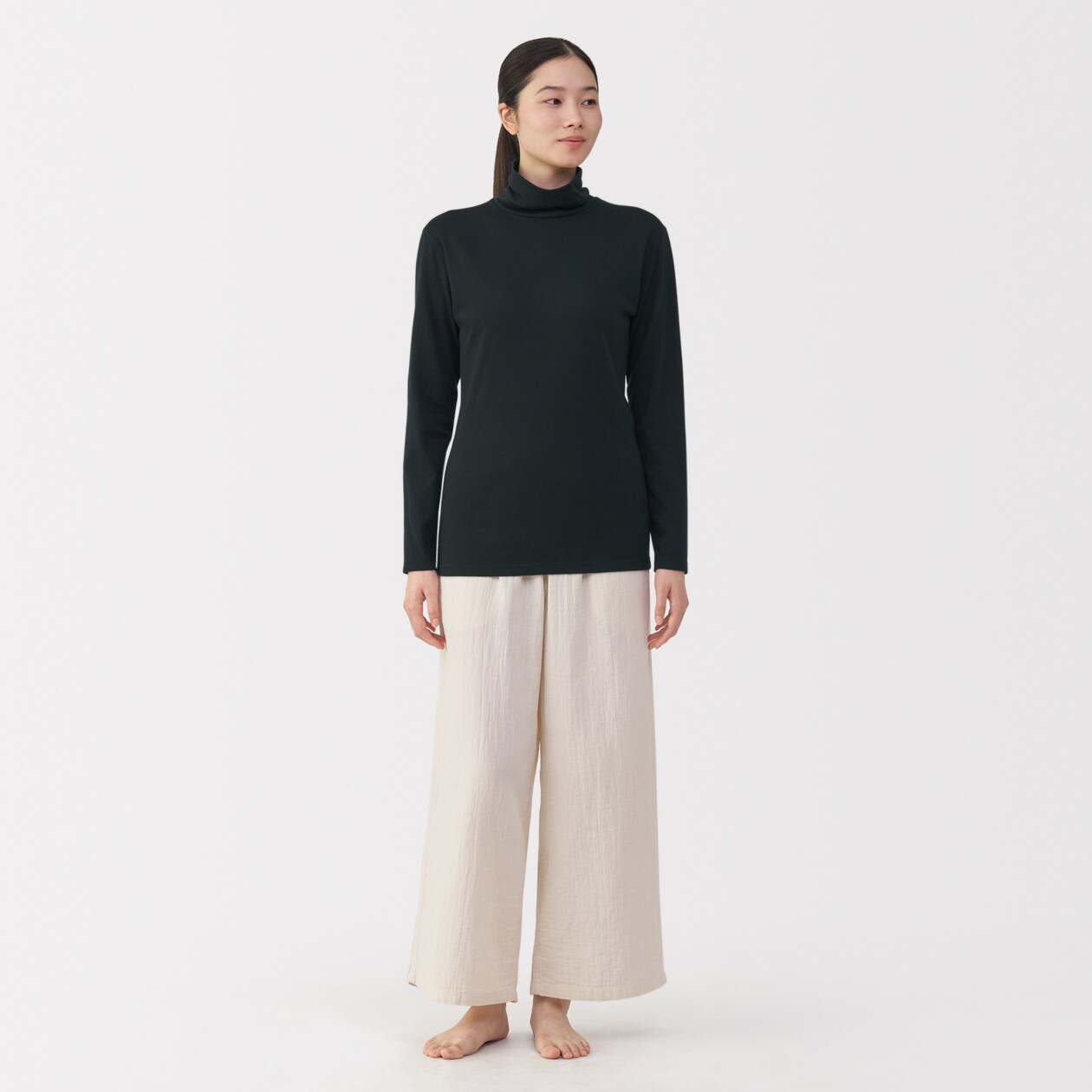 婦人　あったか綿　厚手　タートルネック長袖Ｔシャツ