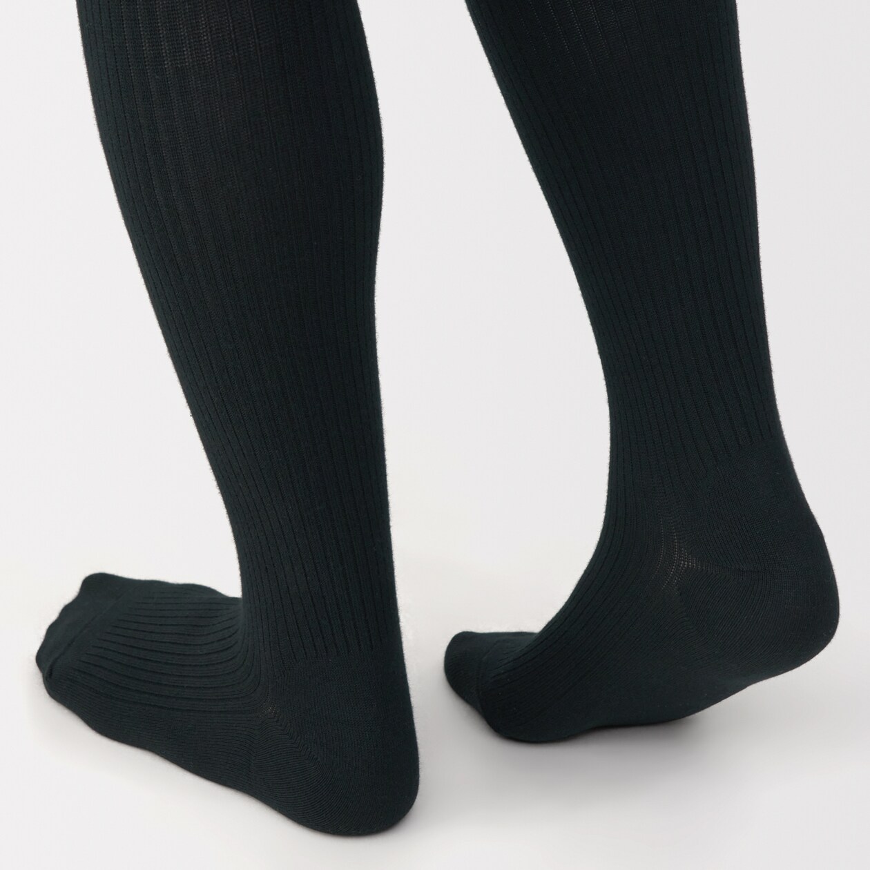 婦人　足なり直角　かかとに合う　リブ編みタイツ
