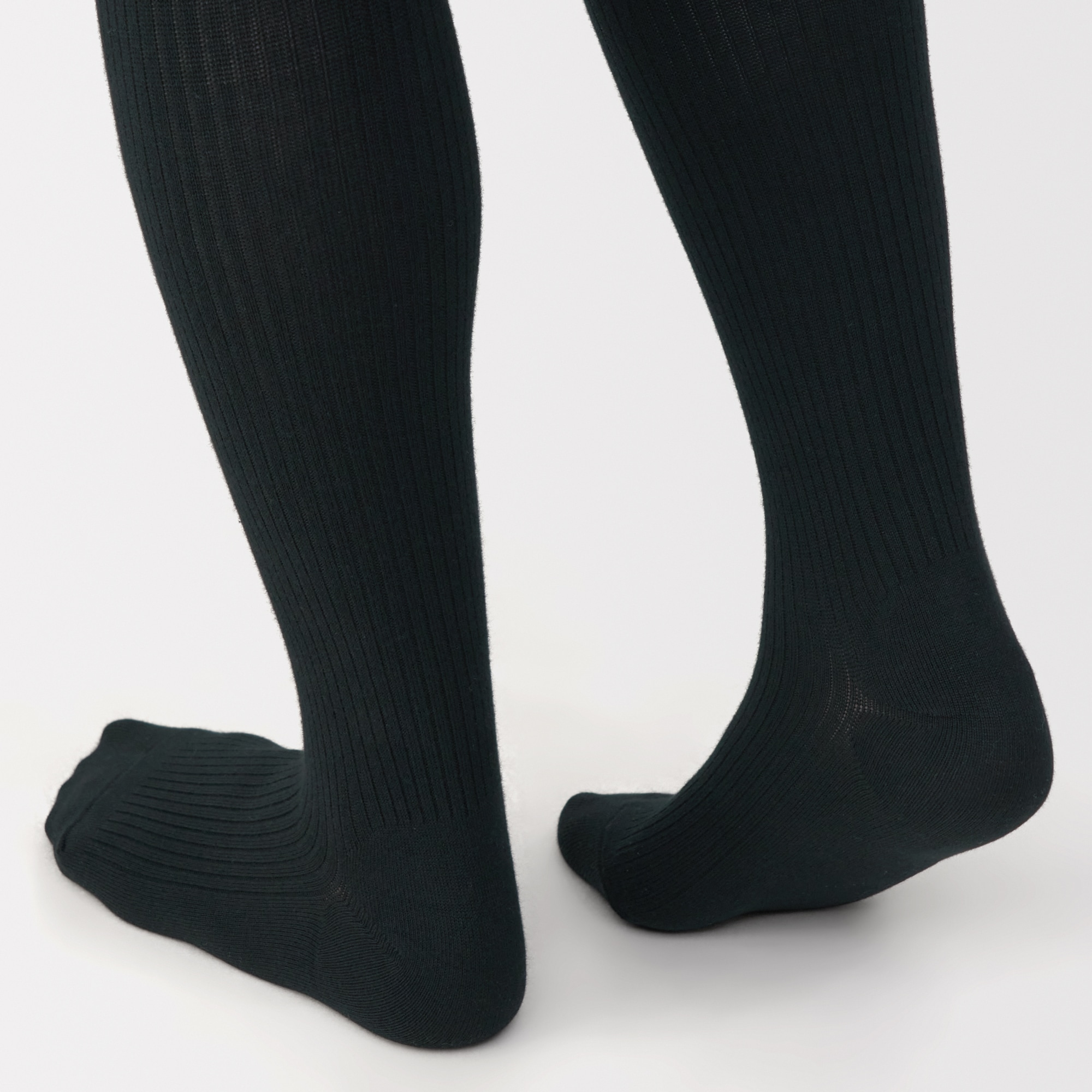 婦人　足なり直角　かかとに合う　リブ編みタイツ