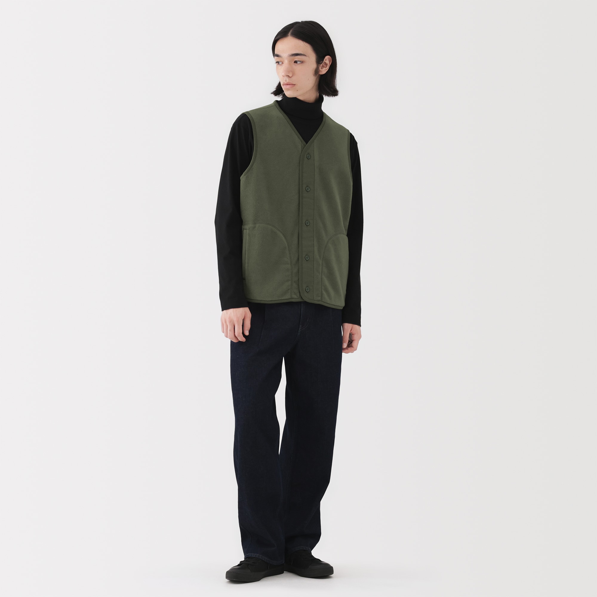 紳士　素材に還るフリースベスト