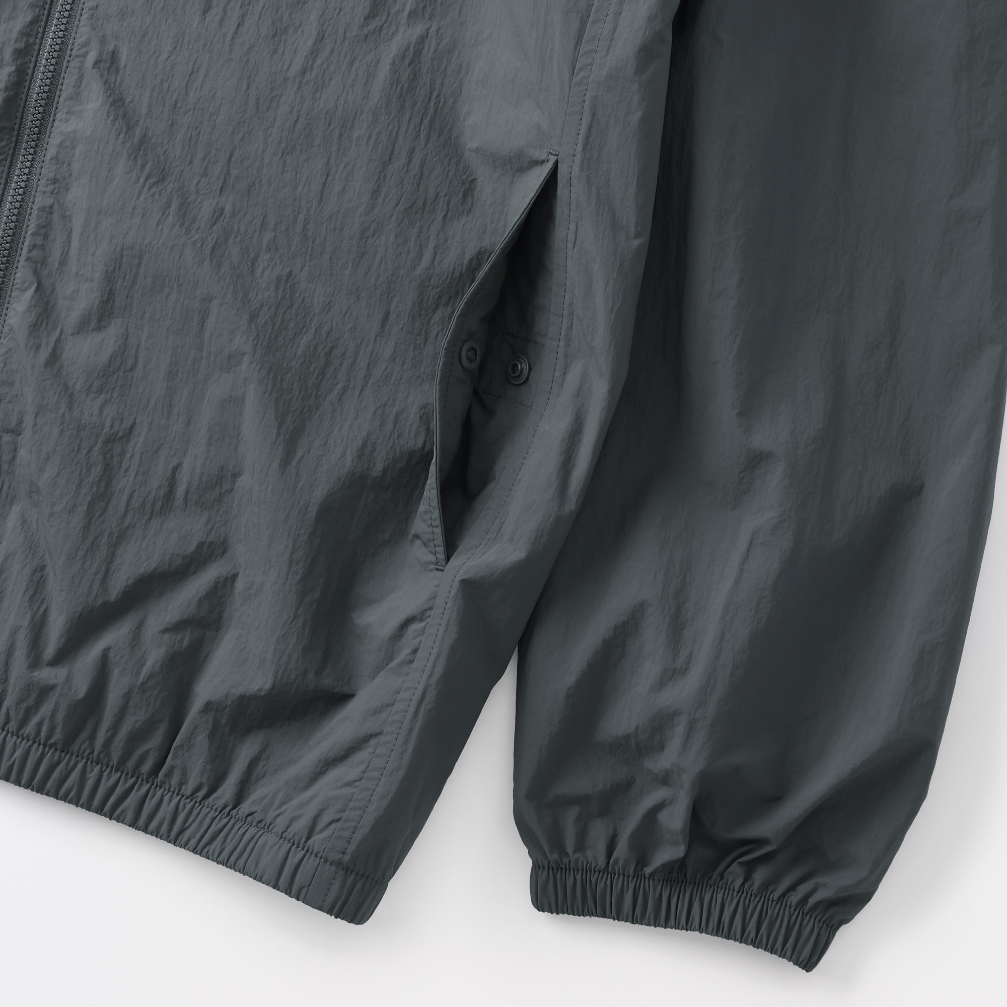 紳士　撥水ナイロンポケッタブルウィンドブレーカー