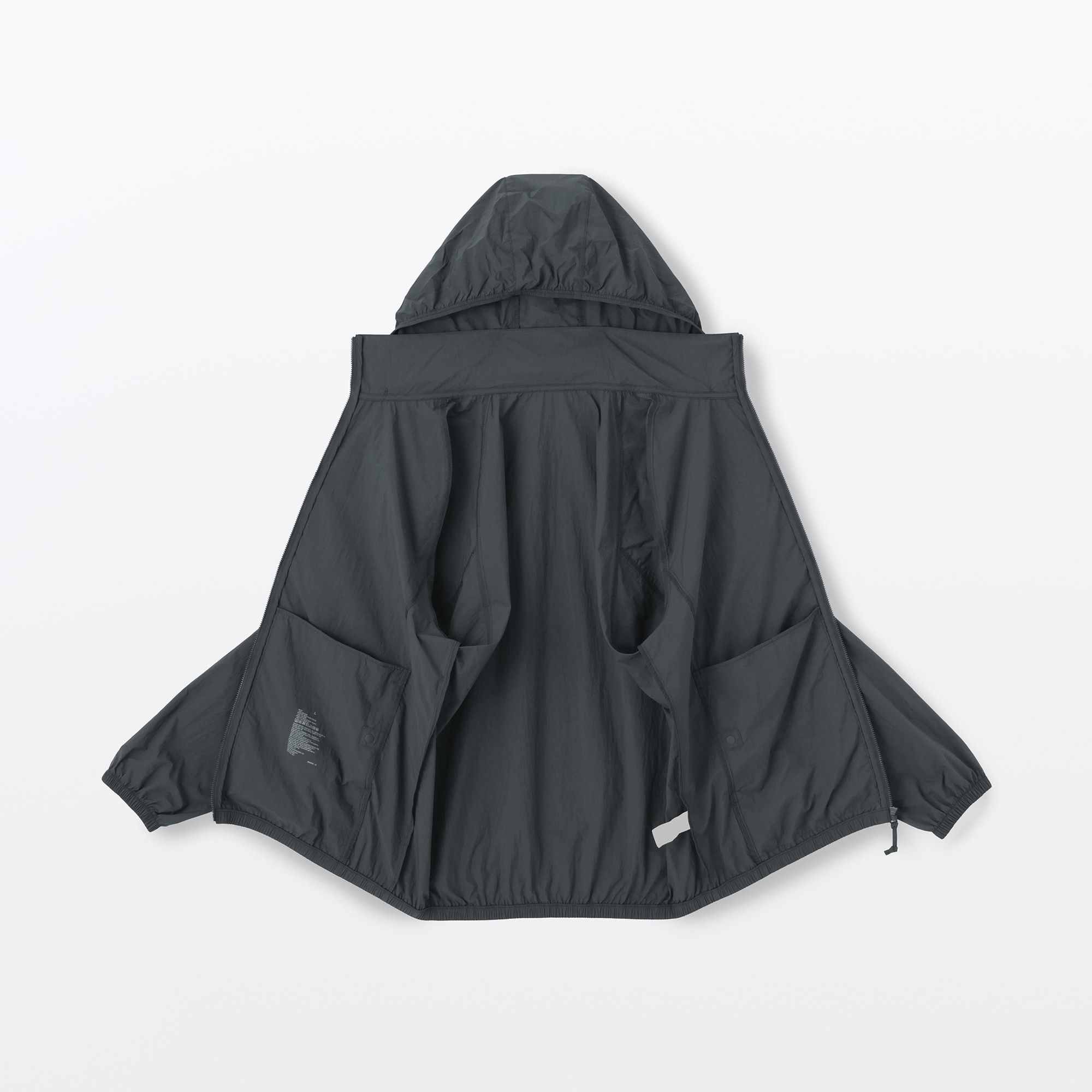 紳士　撥水ナイロンポケッタブルウィンドブレーカー