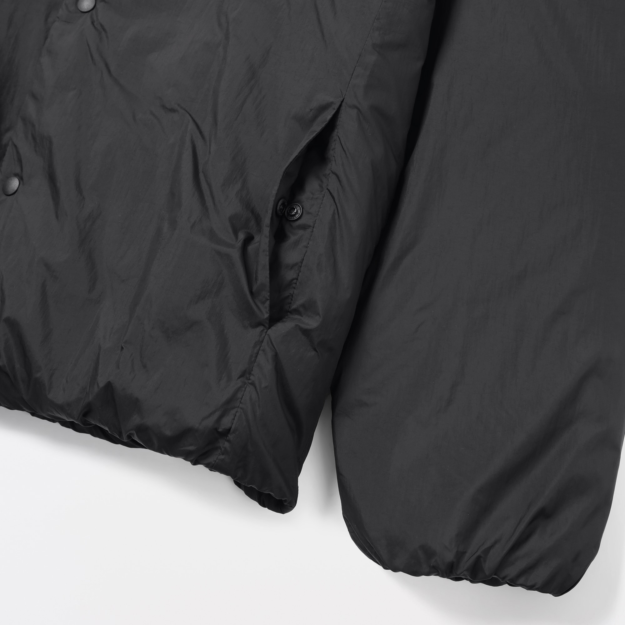 紳士　軽量ダウンポケッタブルノーカラージャケット