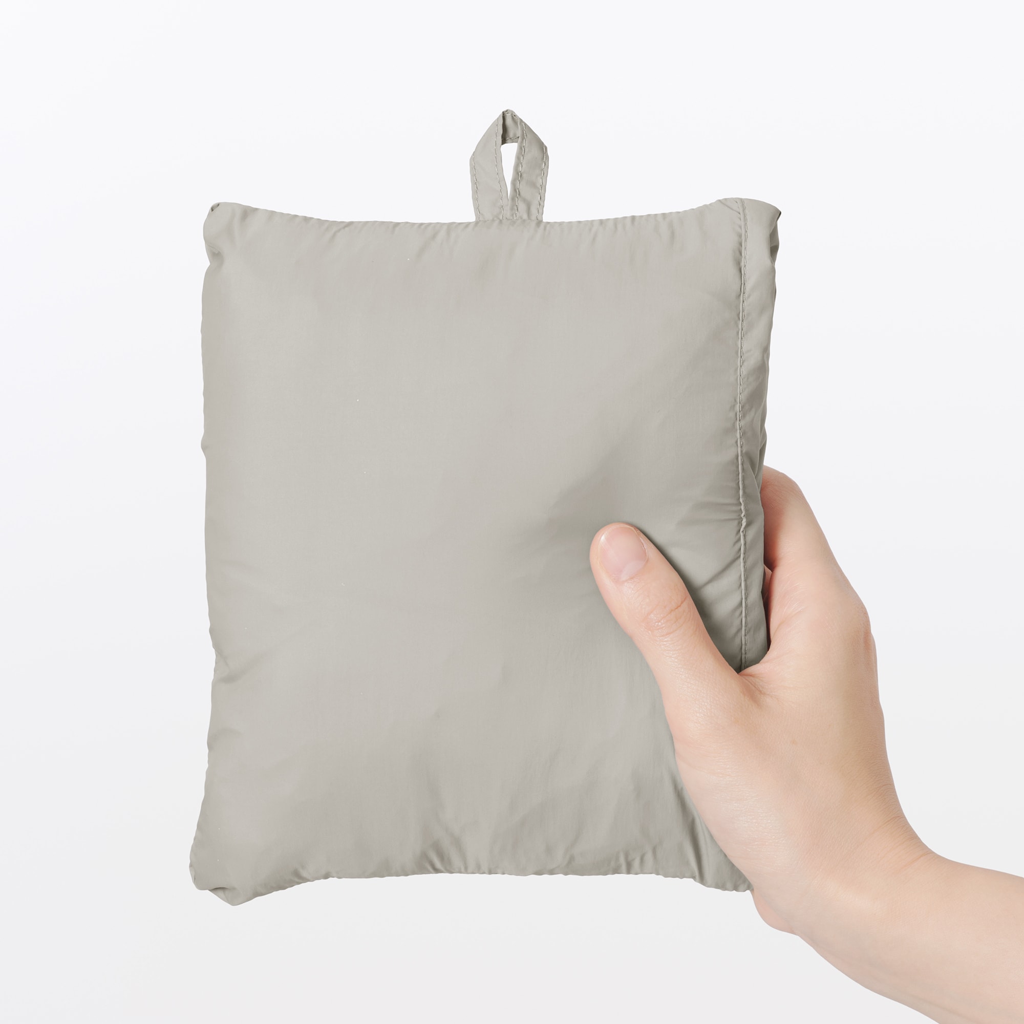 紳士　軽量ダウンポケッタブルノーカラーベスト