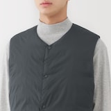紳士　軽量ダウンポケッタブルノーカラーベスト