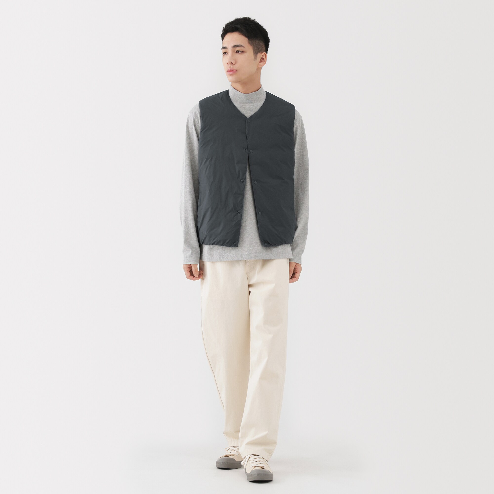 紳士　軽量ダウンポケッタブルノーカラーベスト