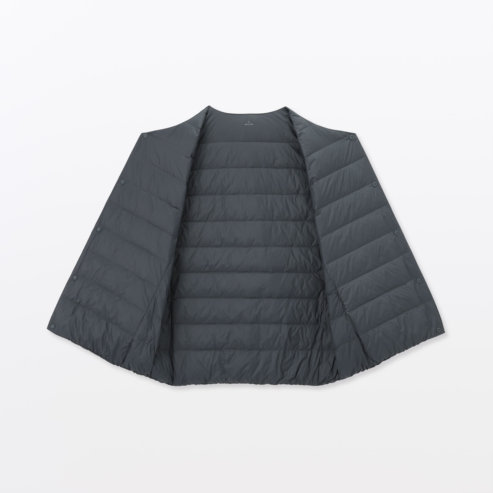 紳士　軽量ダウンポケッタブルノーカラーベスト