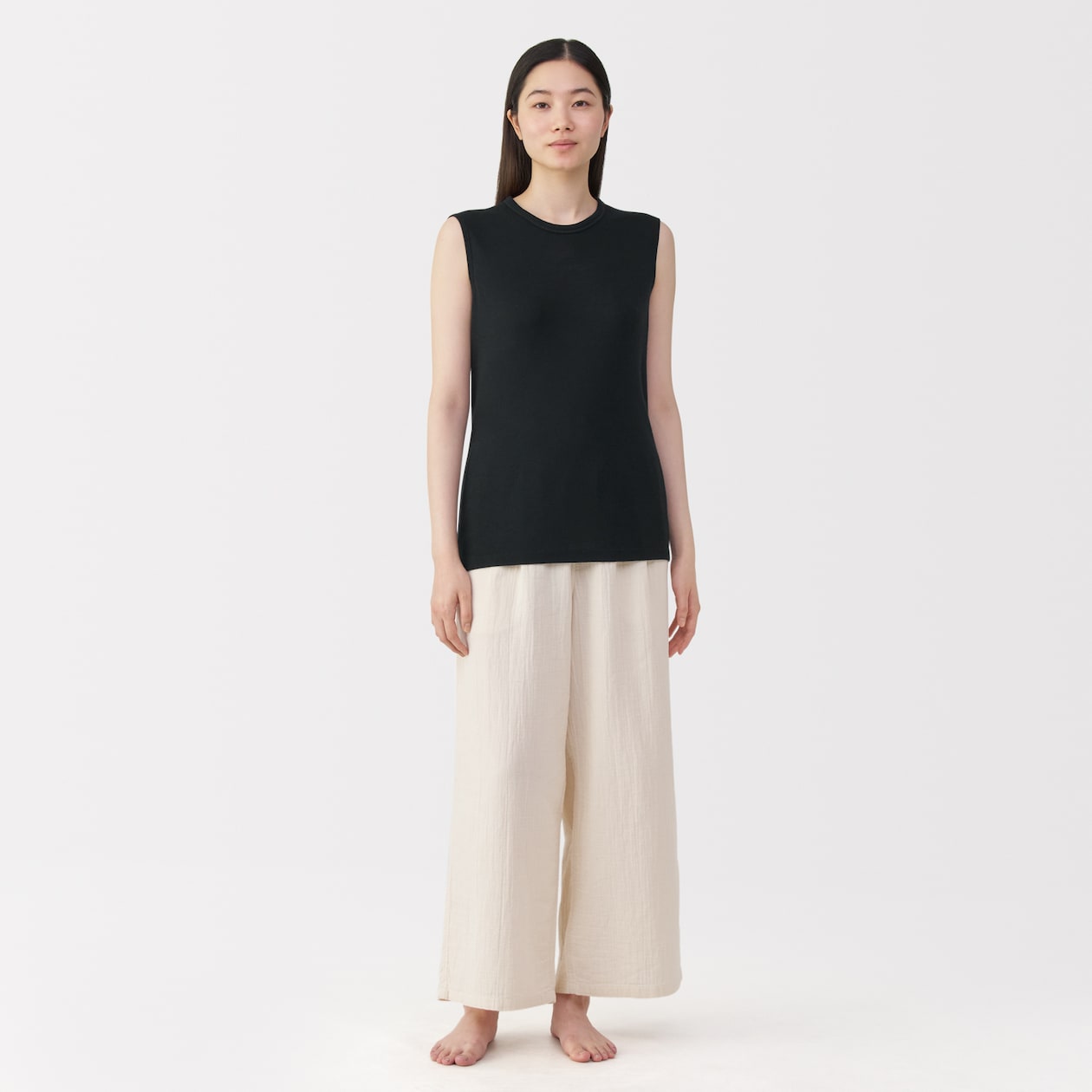 婦人　ウールスリーブレスＴシャツ