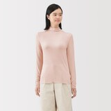 婦人　シアータートルネック長袖Ｔシャツ