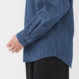 紳士　デニムシャツ