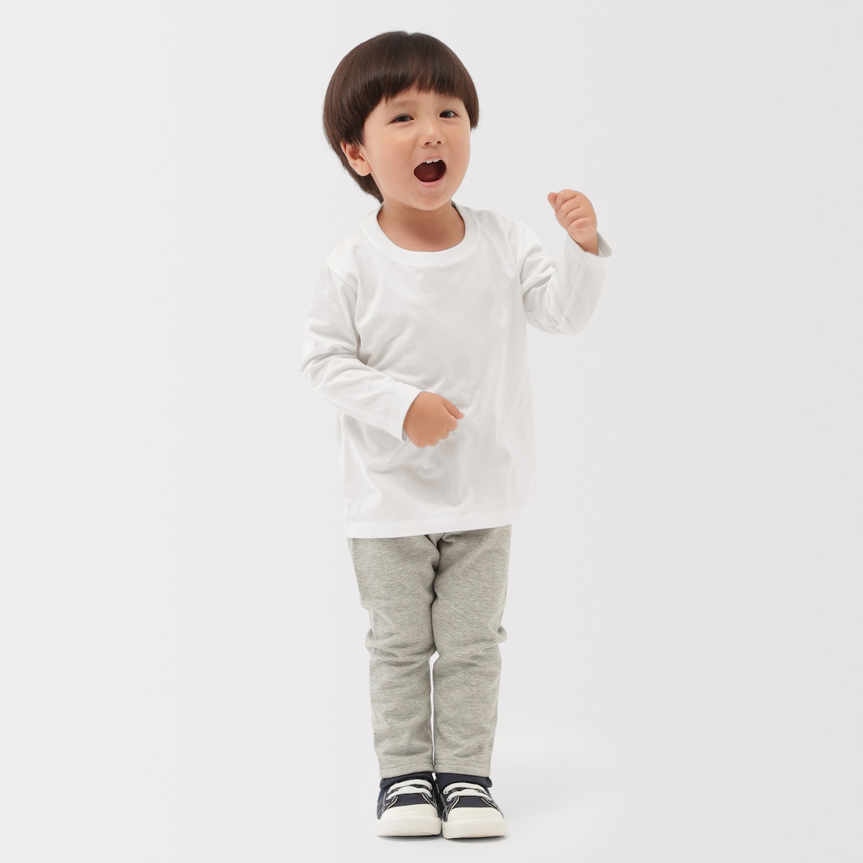 ベビー　あたまするっと　綿天竺編みクルーネック長袖Ｔシャツ　無地