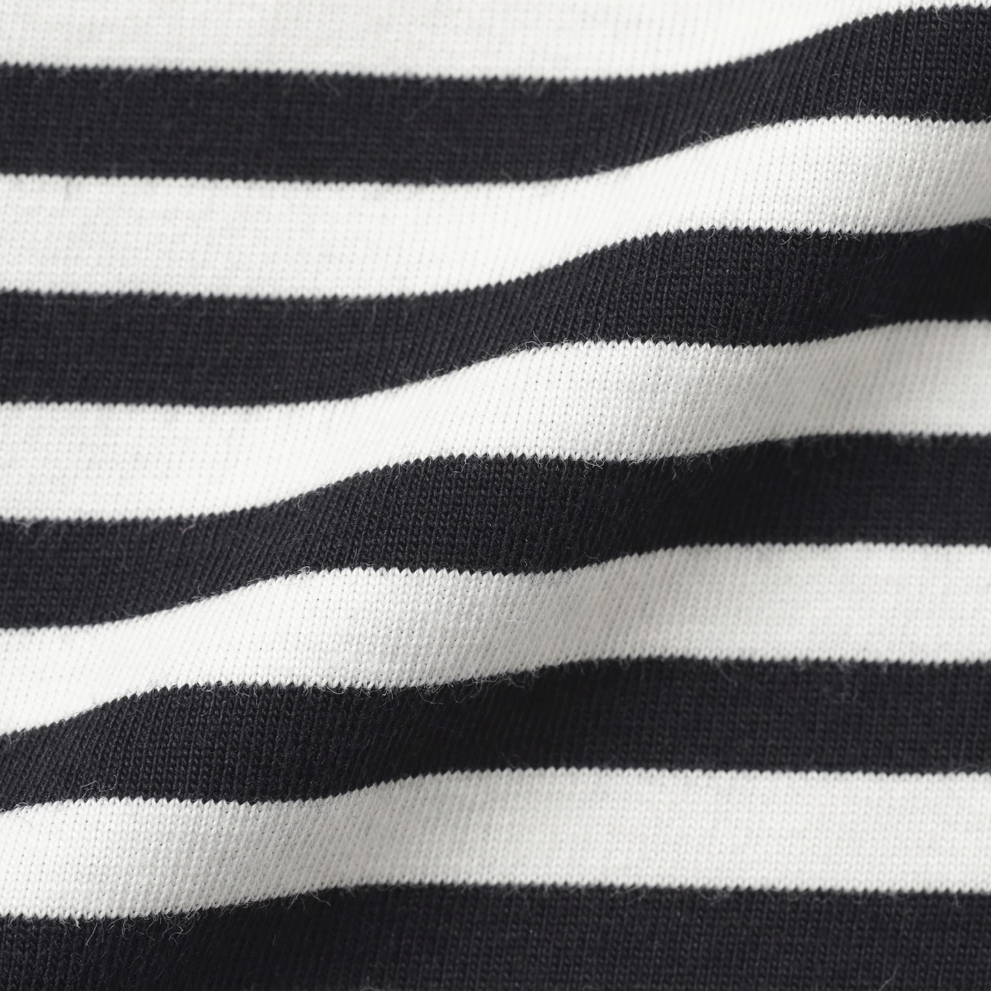 ベビー　あたまするっと　綿天竺編みクルーネック長袖Ｔシャツ　ボーダー