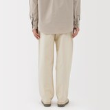 紳士　洗いざらしデニムイージーパンツ　生成