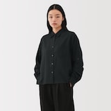 婦人　植物由来の素材を使ったリラックスフィットシャツ