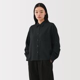 婦人　植物由来の素材を使ったリラックスフィットシャツ