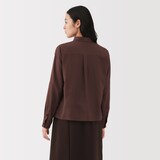 婦人　植物由来の素材を使ったリラックスフィットシャツ