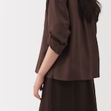 婦人　植物由来の素材を使ったリラックスフィットシャツ