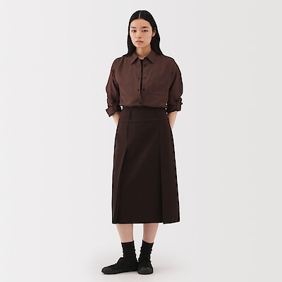 婦人　植物由来の素材を使ったリラックスフィットシャツ