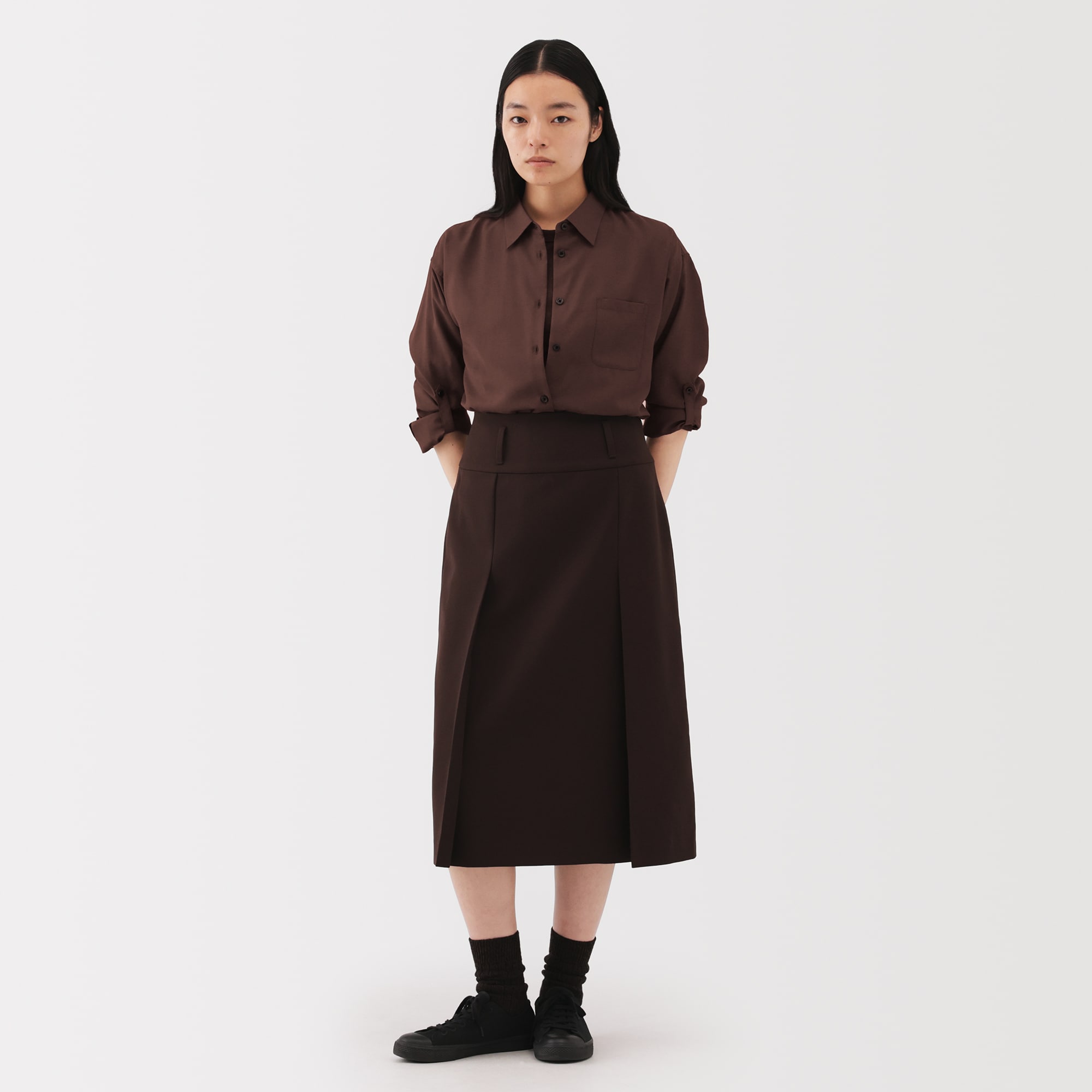 婦人　植物由来の素材を使ったリラックスフィットシャツ