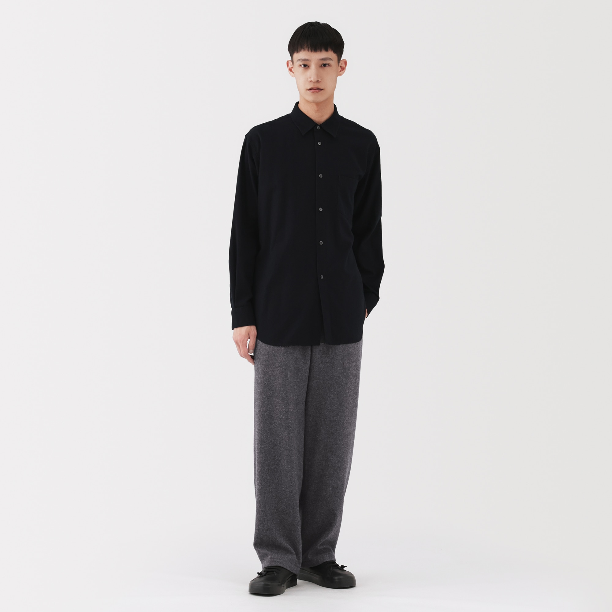 MUJI Labo 自然の色を生かして染色した　カシミヤクルーネックセーター S 紳士 自然の色を生かして染色した カシミヤタートルネック