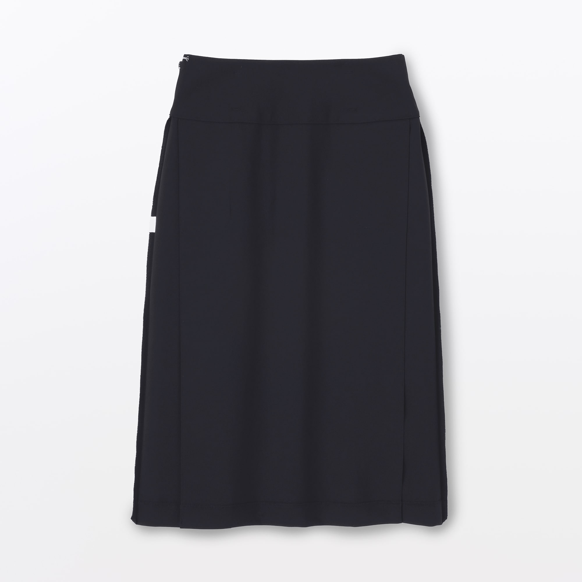 婦人　ユニフォーム素材で作ったタックスカート