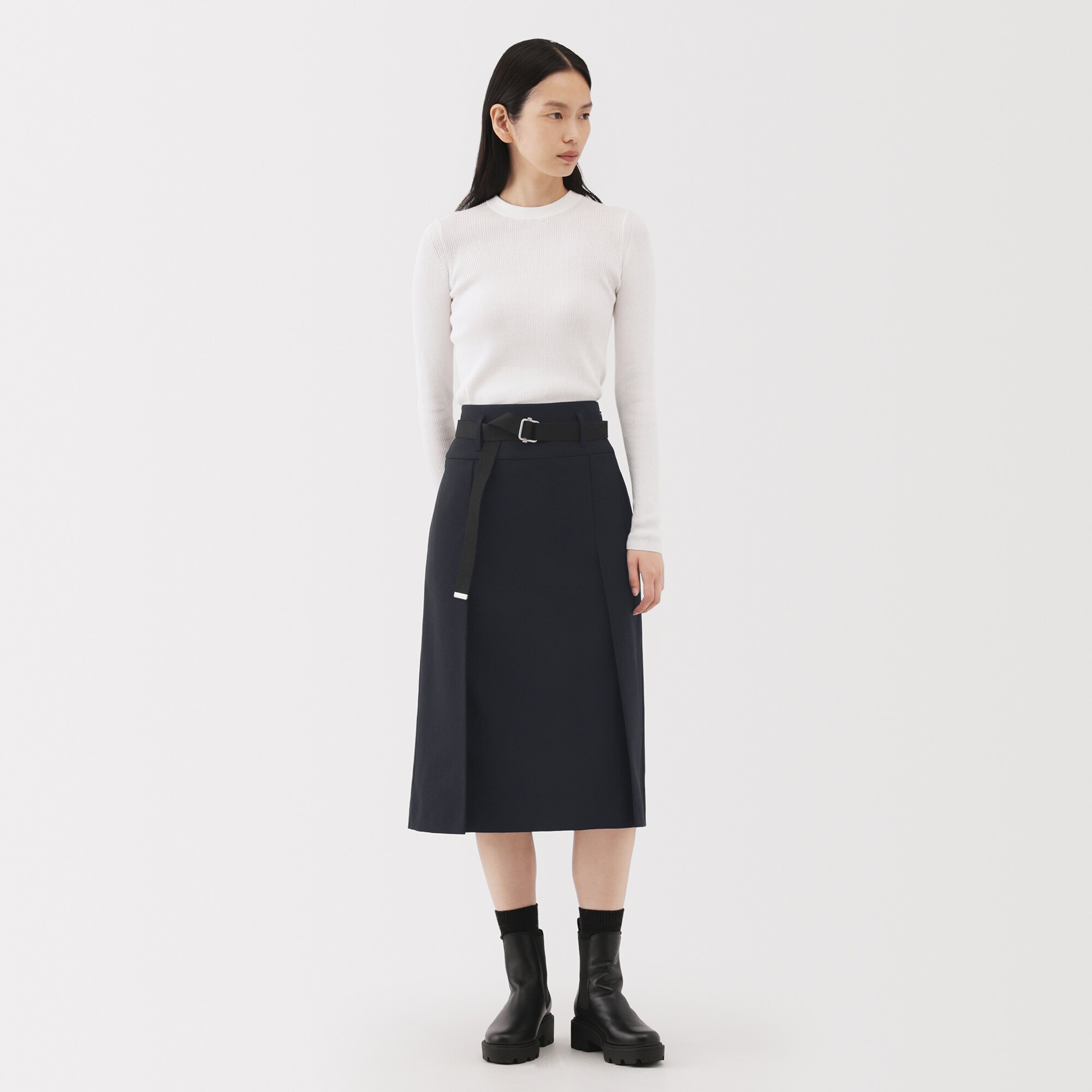 婦人　ユニフォーム素材で作ったタックスカート