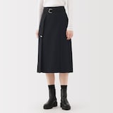 婦人　ユニフォーム素材で作ったタックスカート