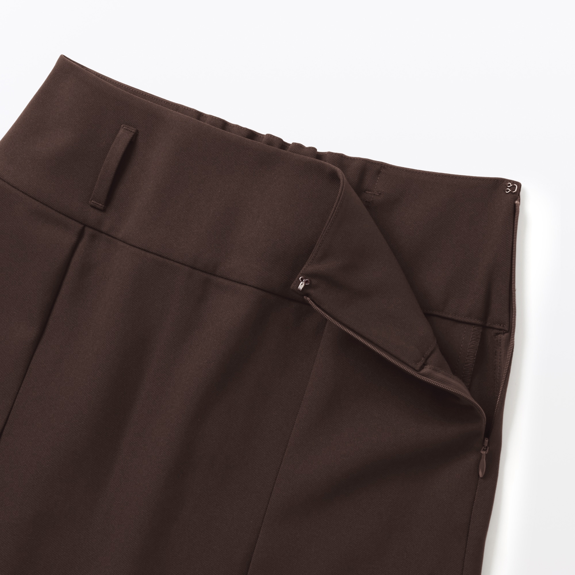 婦人　ユニフォーム素材で作ったタックスカート