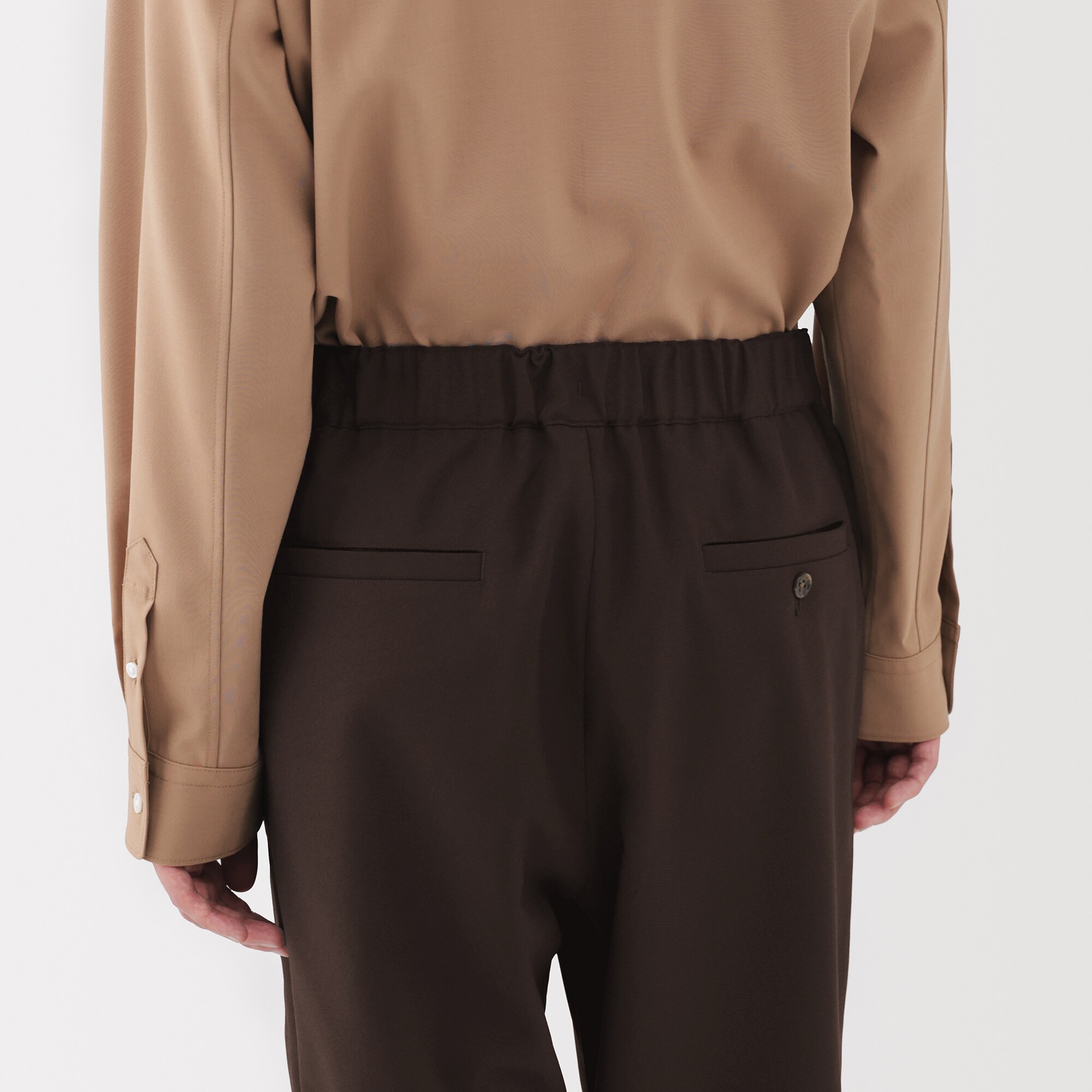 [完売品] MUJI Labo ユニフォーム素材でつくったイージーパンツブラウン 紳士 ユニフォーム素材で作ったイージーパンツ | 無印良品