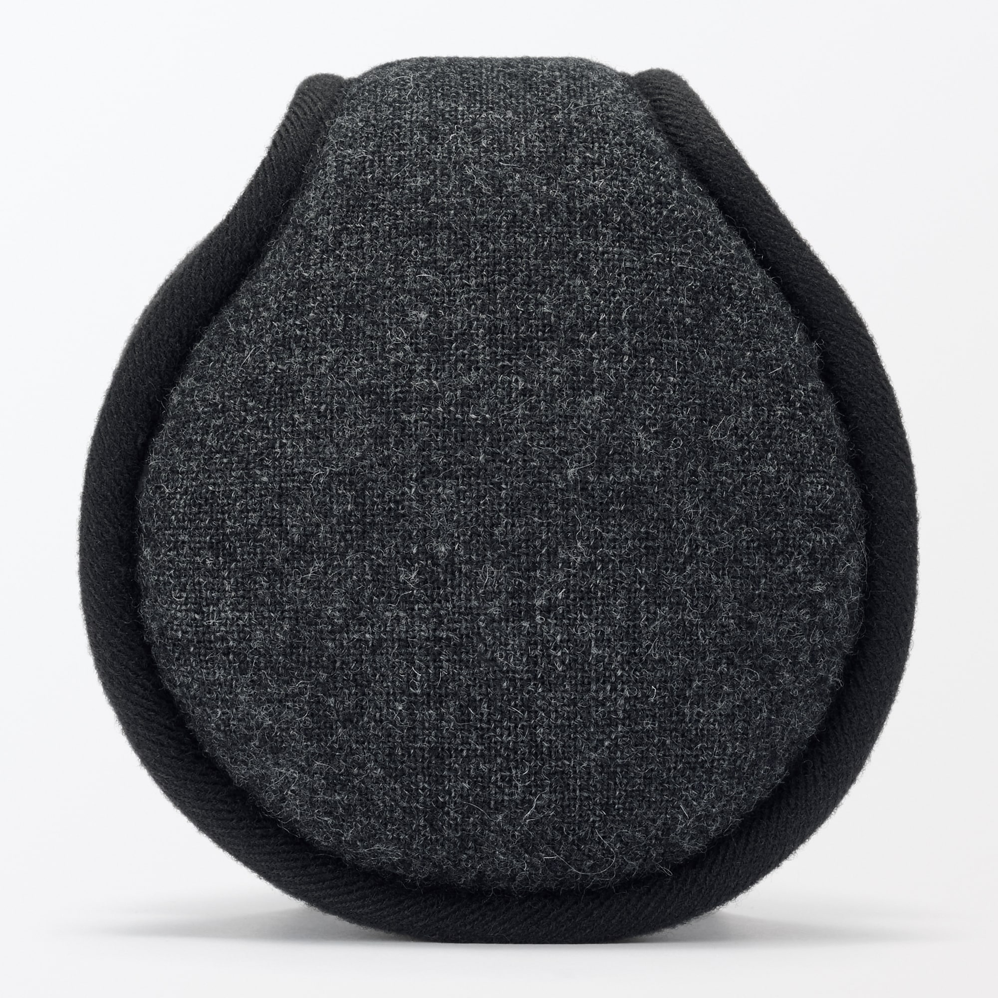 後ろから着ける　イヤーマフ