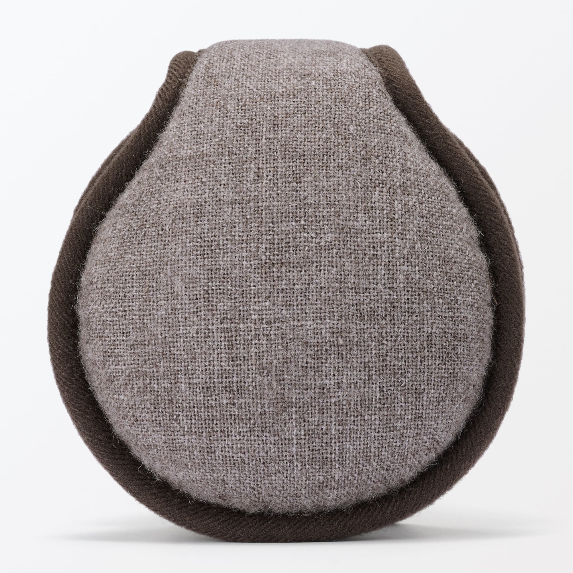 後ろから着ける　イヤーマフ