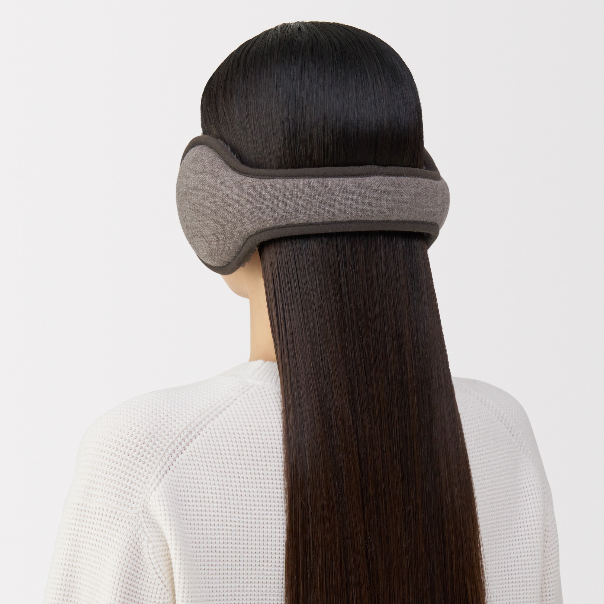 後ろから着ける　イヤーマフ