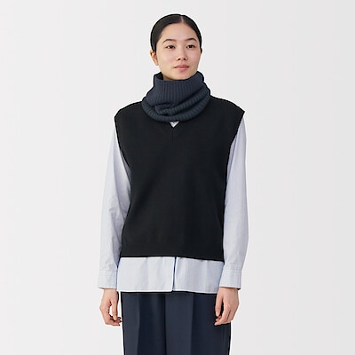 首のチクチクを抑えたメリノウール混　ネックウォーマー