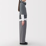 首のチクチクを抑えたメリノウール混　ポンチョ