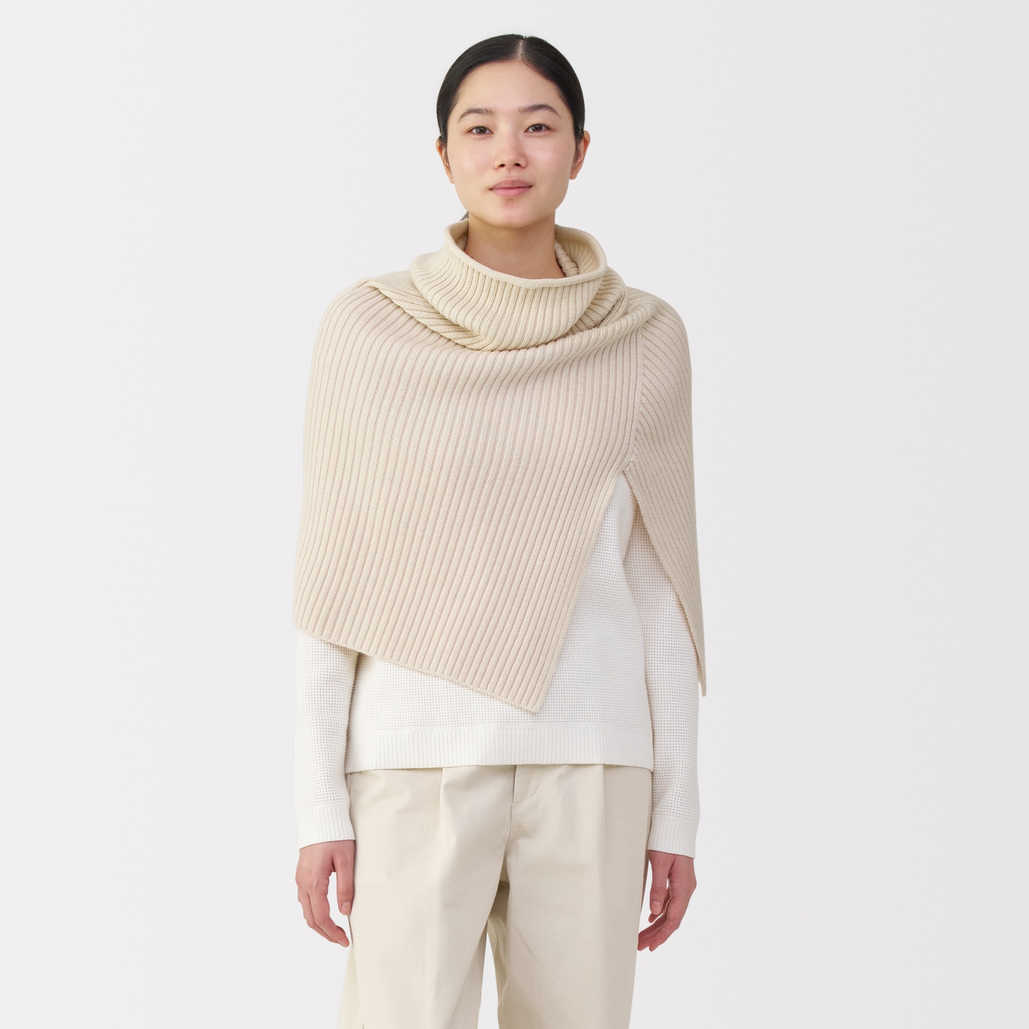 良品✨️Theory セオリー ウールポンチョ ケープ マント 黒 マントコート Theory（ポンチョ）のフリマアイテム一覧