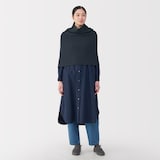 首のチクチクを抑えたメリノウール混　ポンチョ