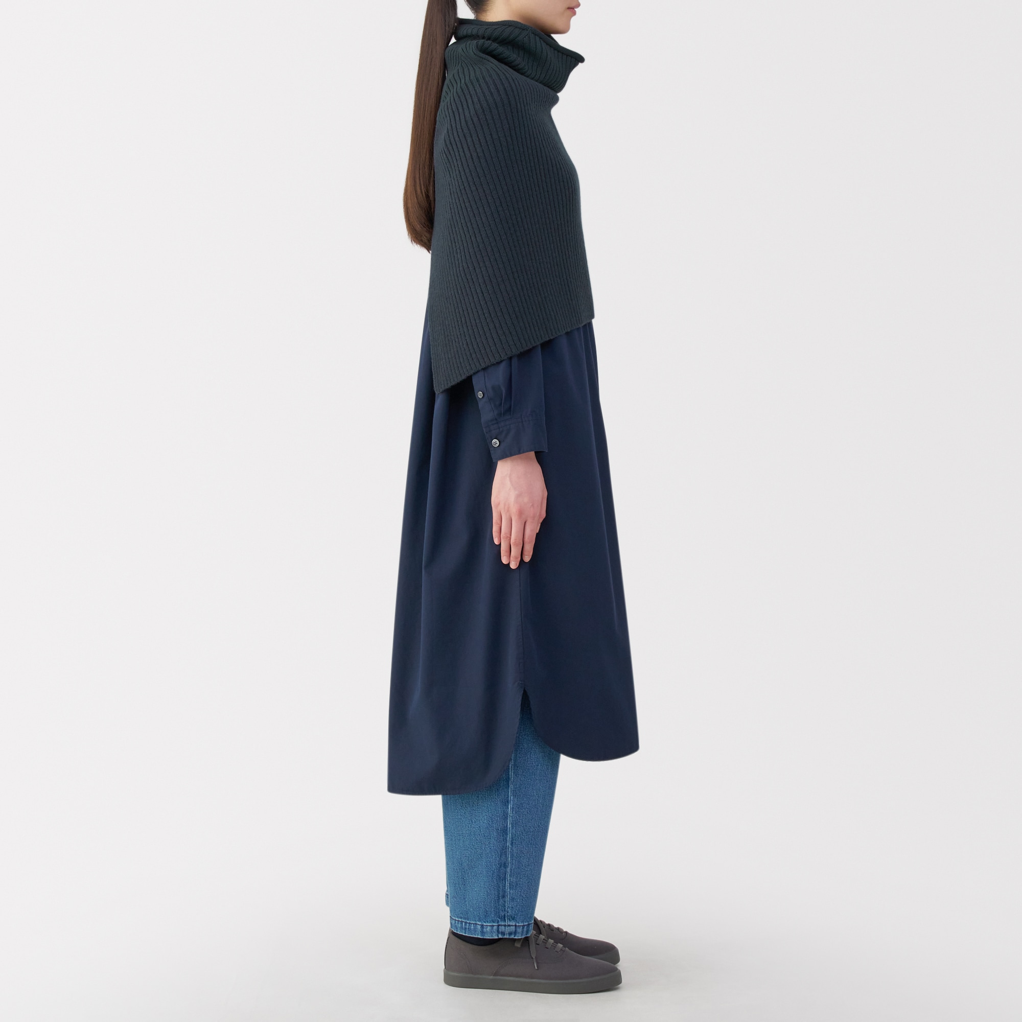 首のチクチクを抑えたメリノウール混 ポンチョ | 無印良品