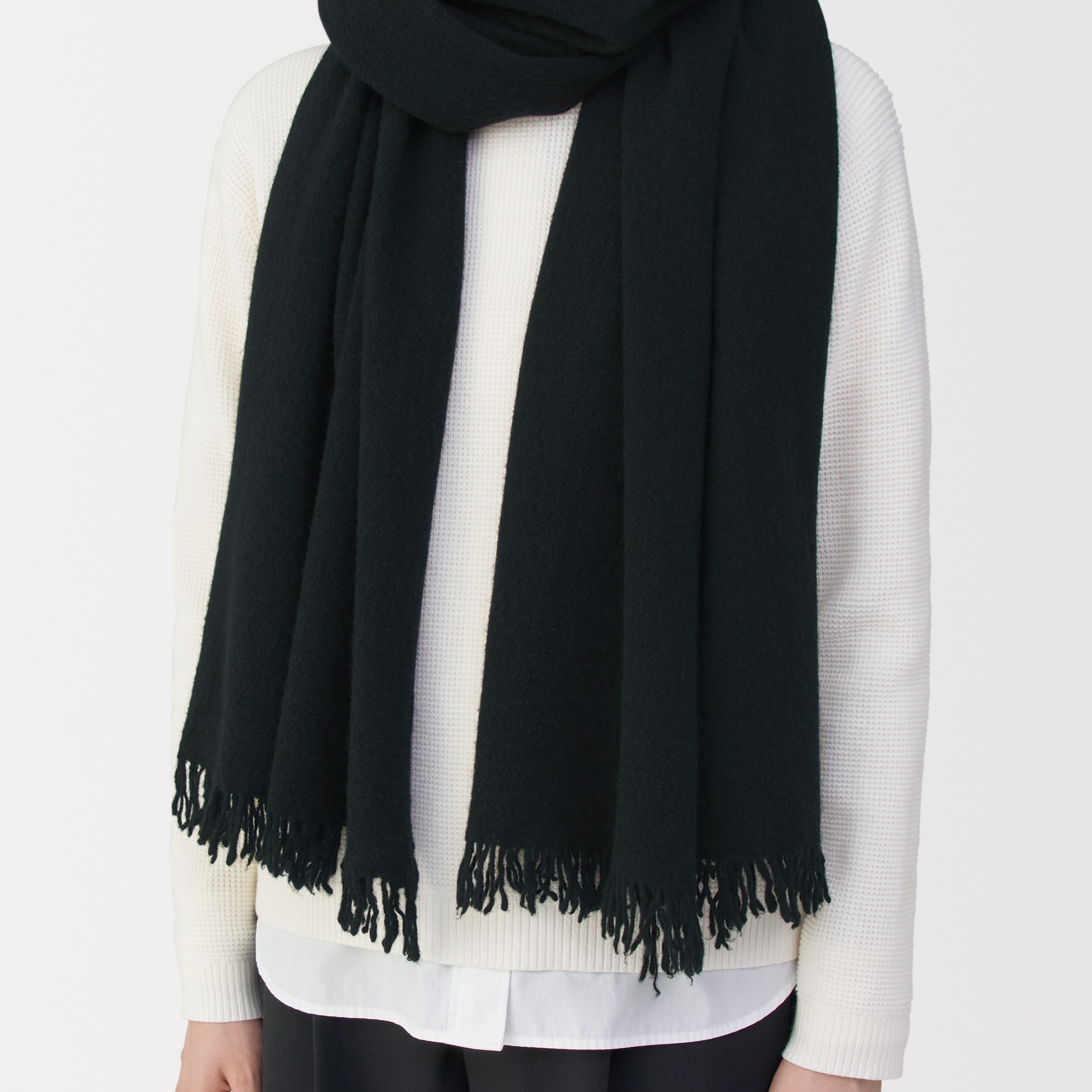 ふっくらウール　大判ストール（薄手）