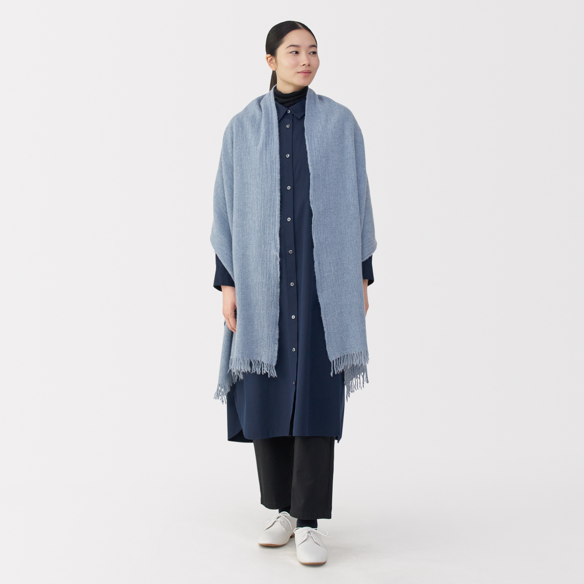 ふっくらウール　大判ストール（薄手）