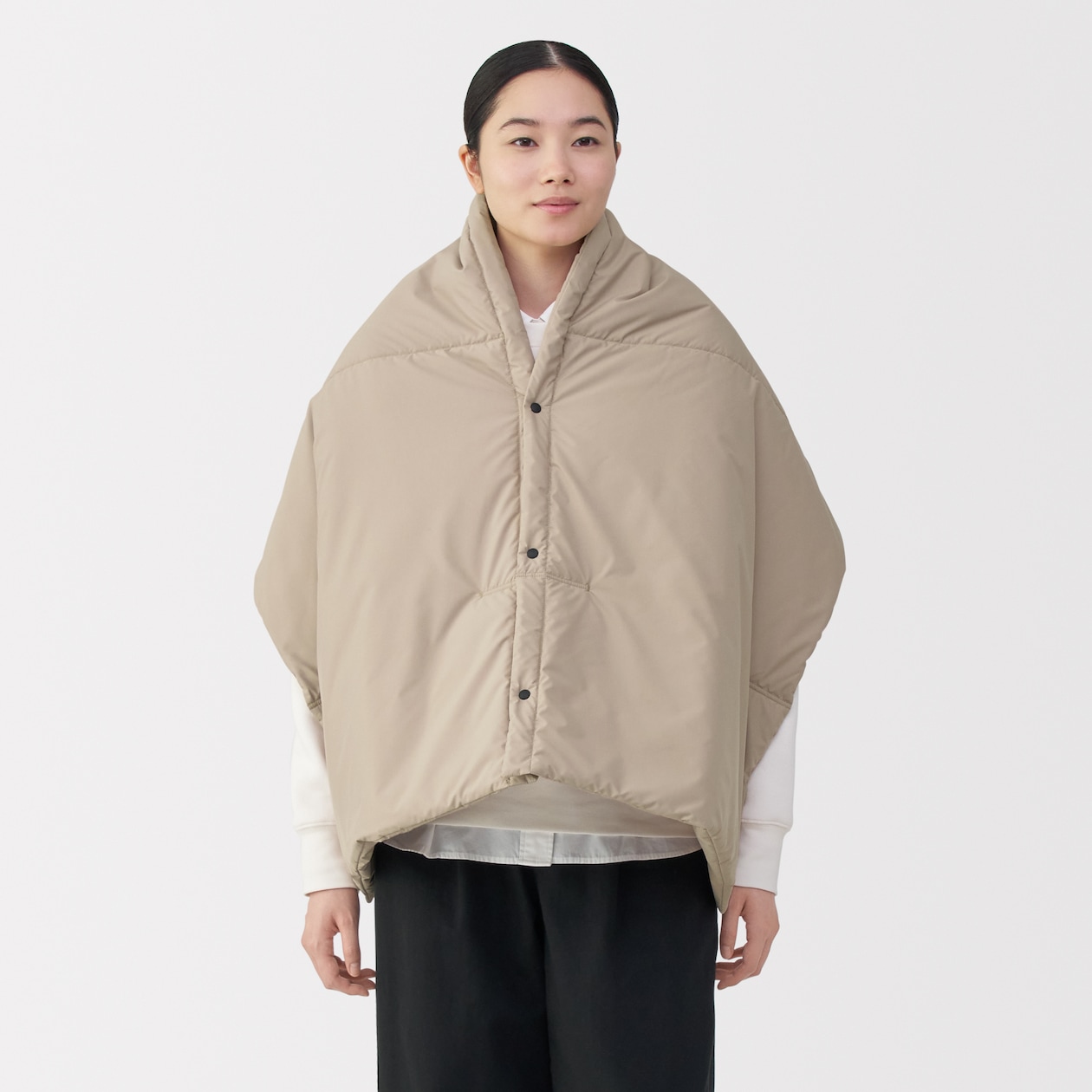 吸湿発熱中わた表面撥水パッカブル　ケープ