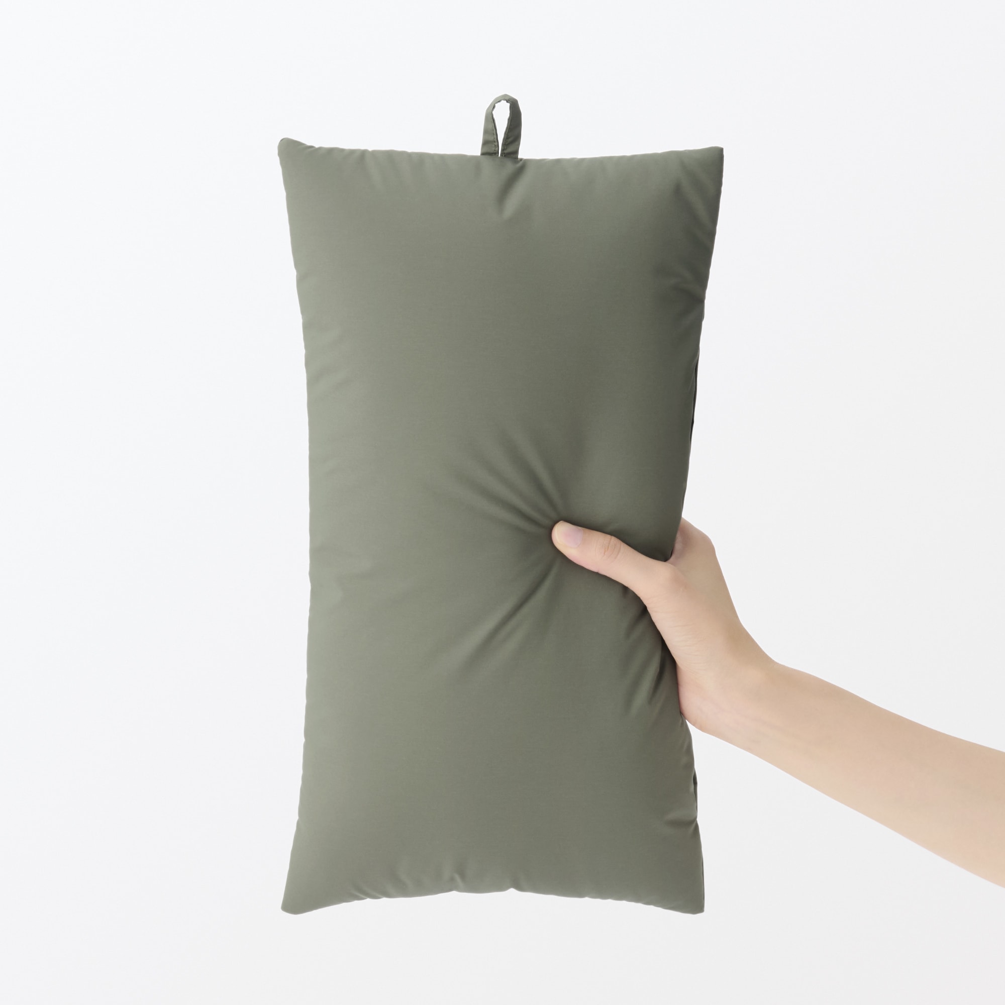 吸湿発熱中わた表面撥水パッカブル　ケープ