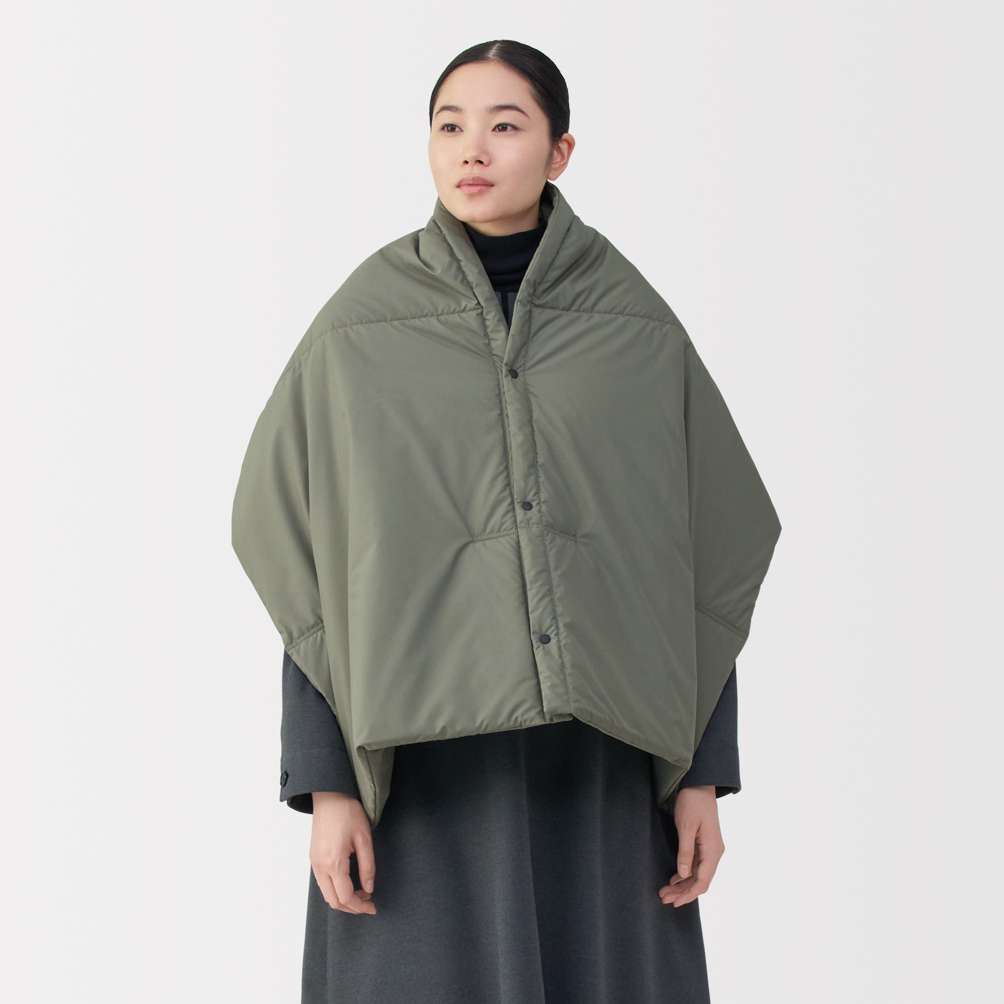 吸湿発熱中わた表面撥水パッカブル ケープ | 無印良品