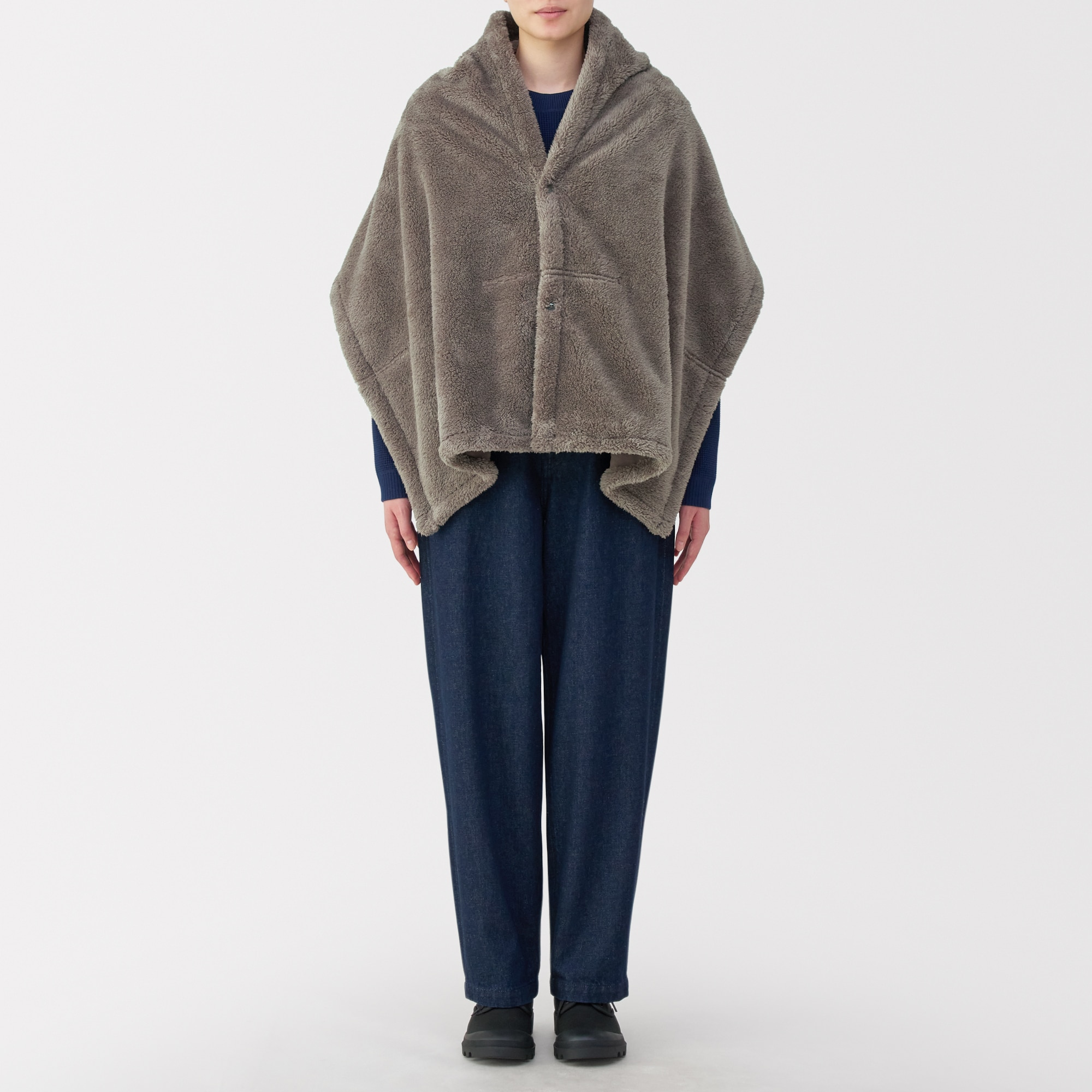 再生ポリエステルあったかボア　ケープ