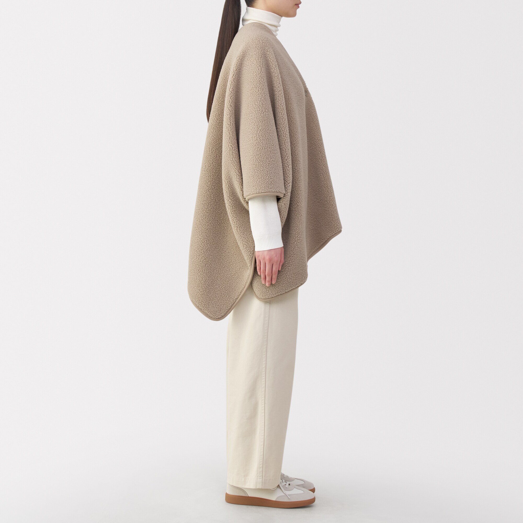 ケープ（ベージュ） 再生ポリエステルくつろぎボア ケープ | 無印良品