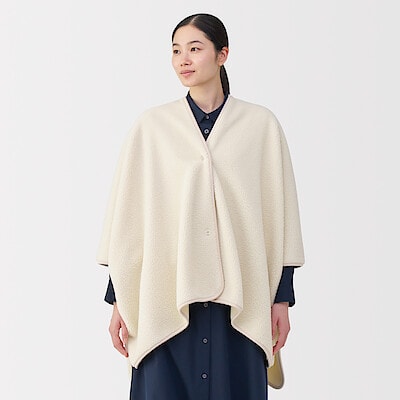 再生ポリエステルくつろぎボア　ケープ
