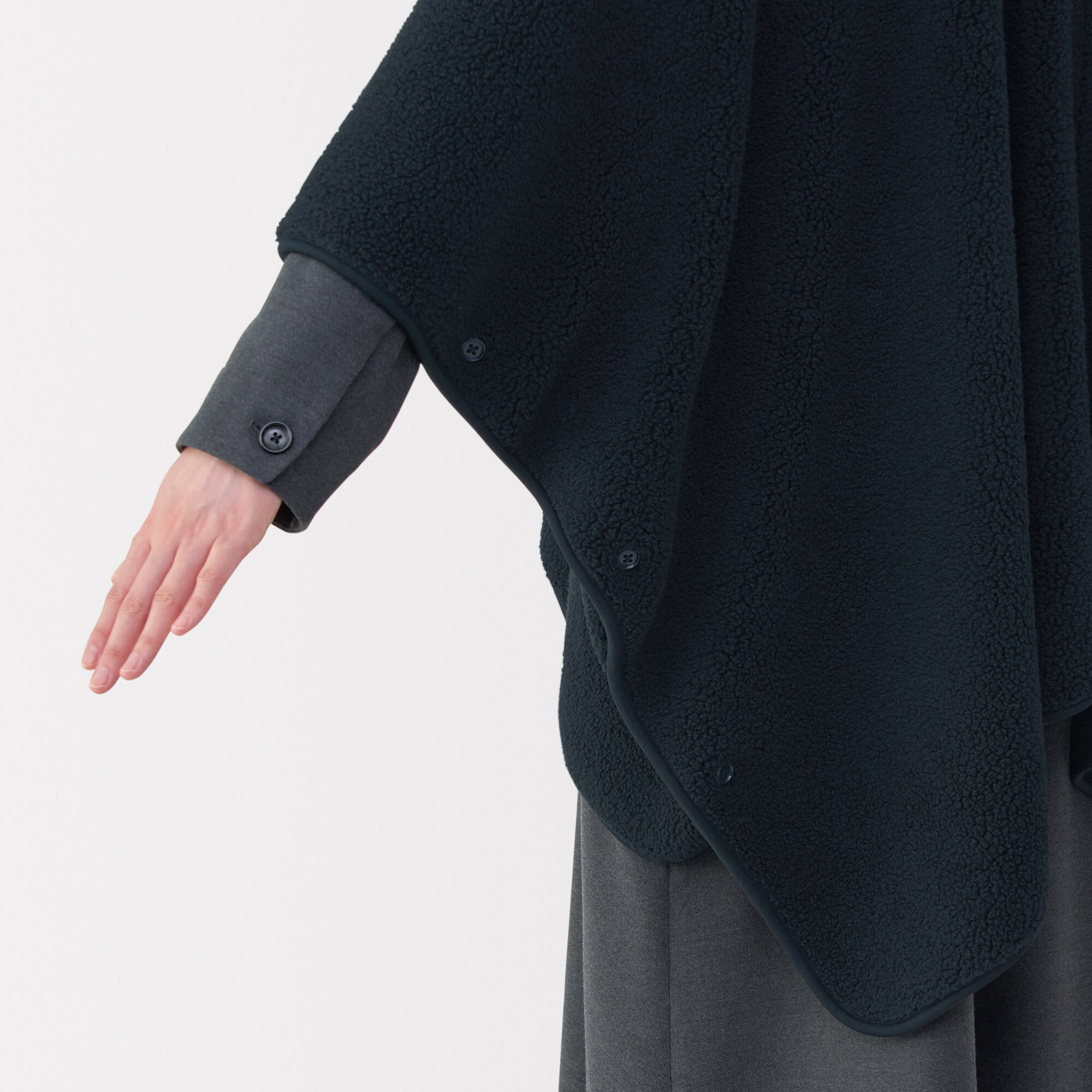 再生ポリエステルくつろぎボア ケープ | 無印良品