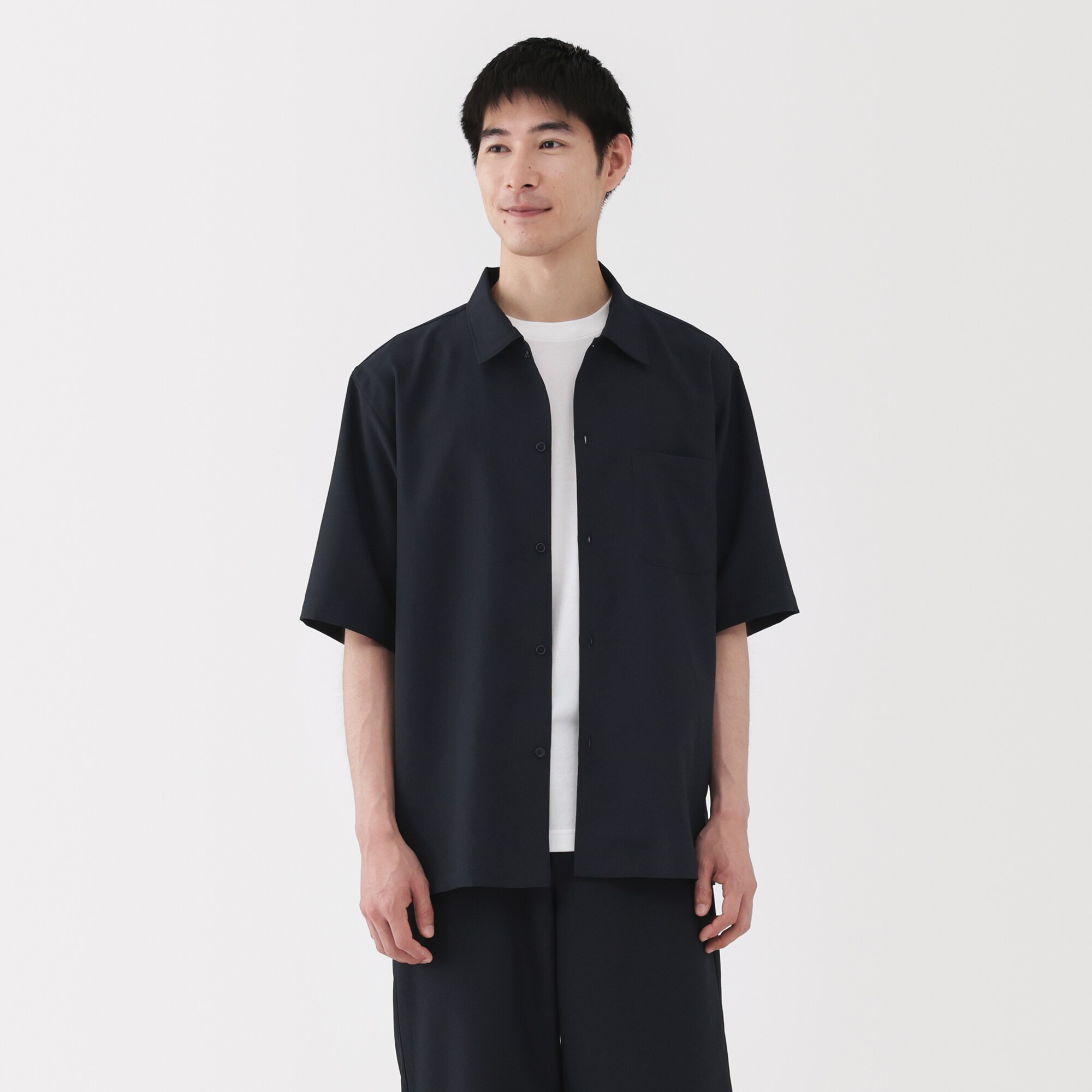 紳士　風を通す　ストレッチ　五分袖シャツ