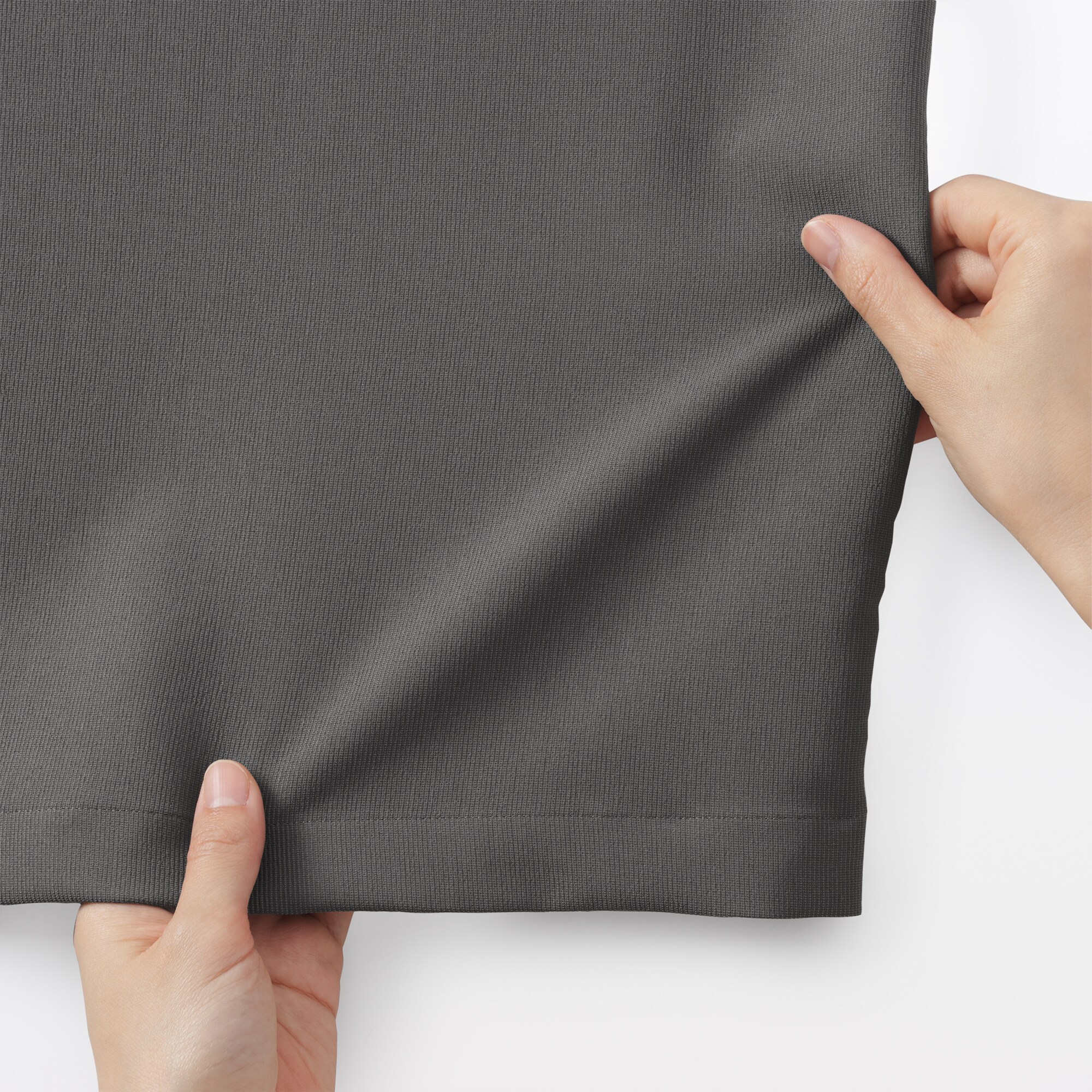 紳士　風を通す　ストレッチ　五分袖布帛Ｔシャツ